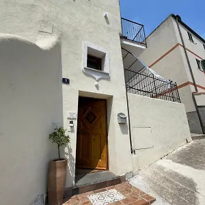 Affittacamere A Burga Du Muntin Spotorno
